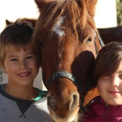 enfants et poney